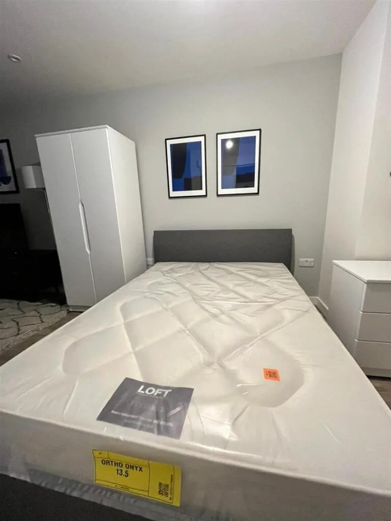 Studio flat for rent