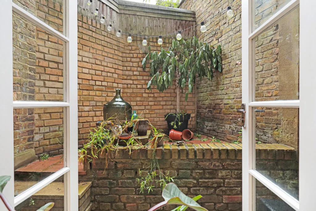 2 bedroom terraced house for rent