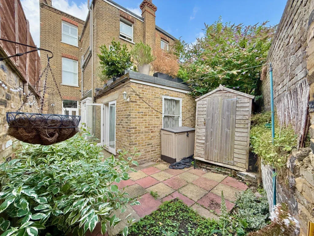 2 bedroom flat for rent
