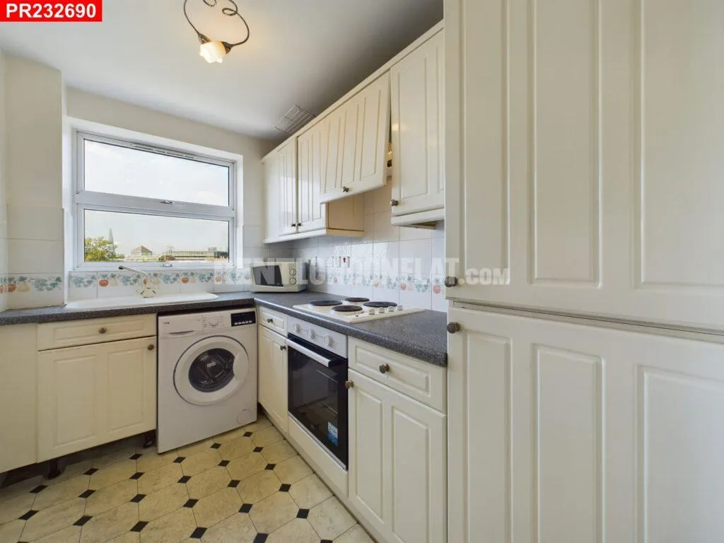 2 bedroom flat for rent