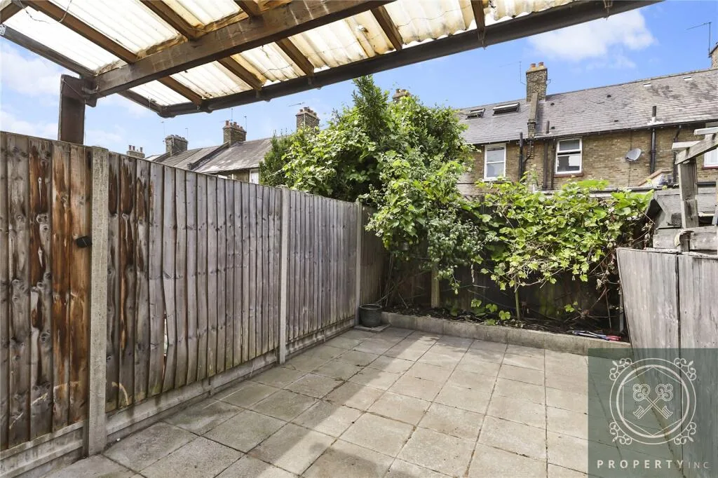 2 bedroom terraced house for rent