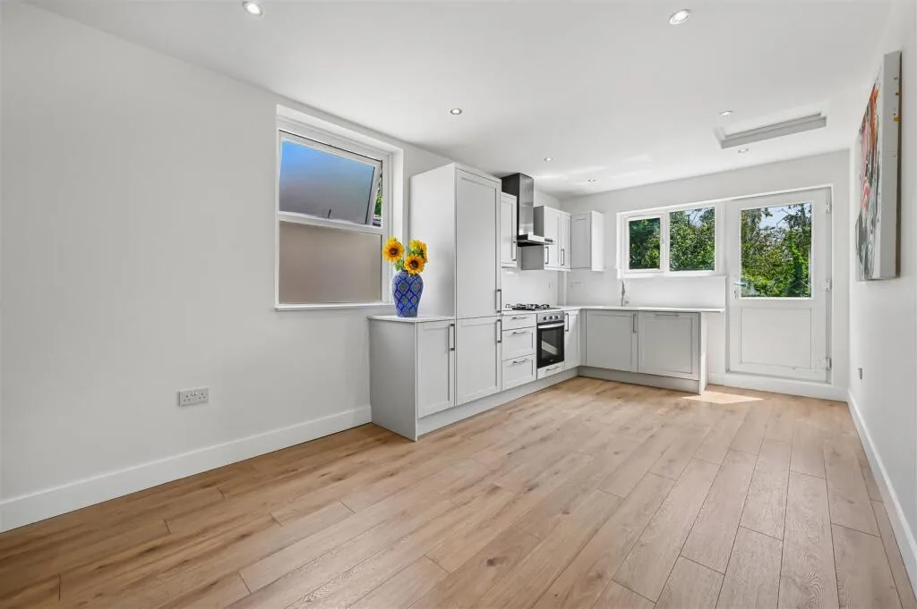 2 bedroom flat for rent