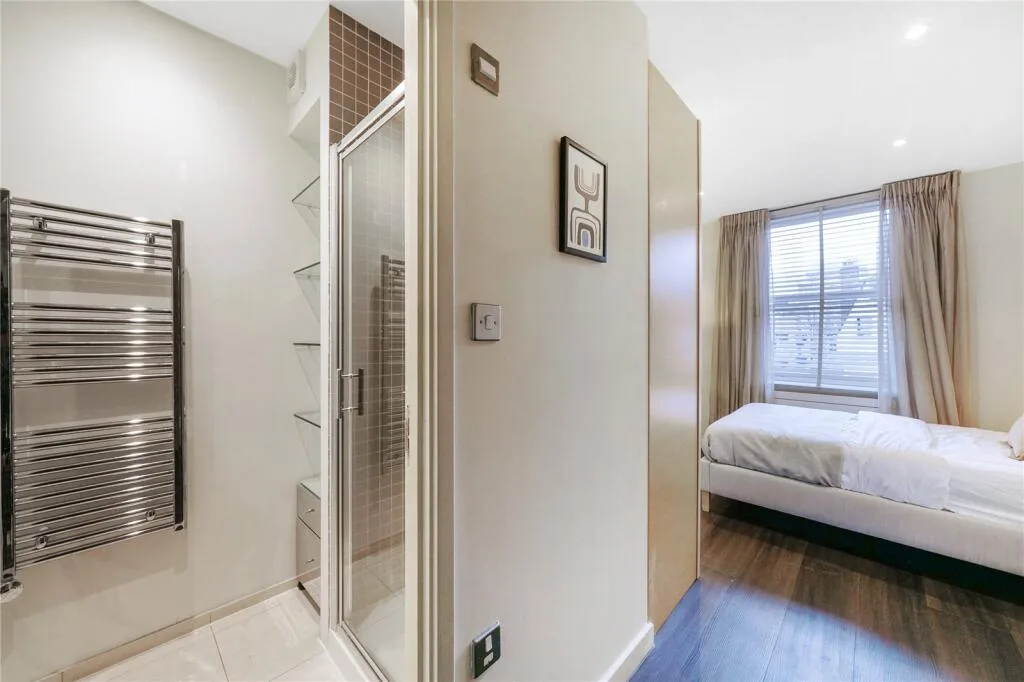 2 bedroom maisonette for rent