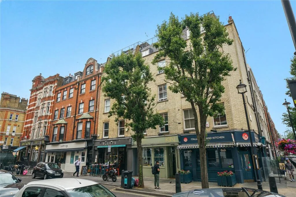 2 bedroom maisonette for rent
