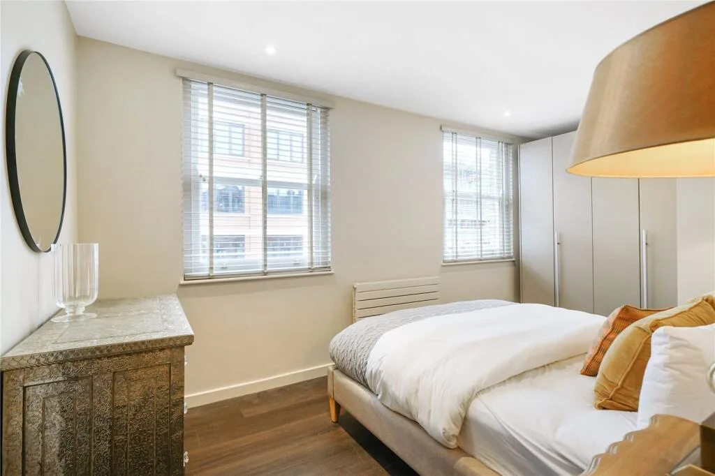 2 bedroom maisonette for rent