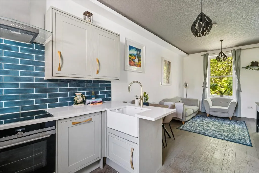 3 bedroom flat for rent