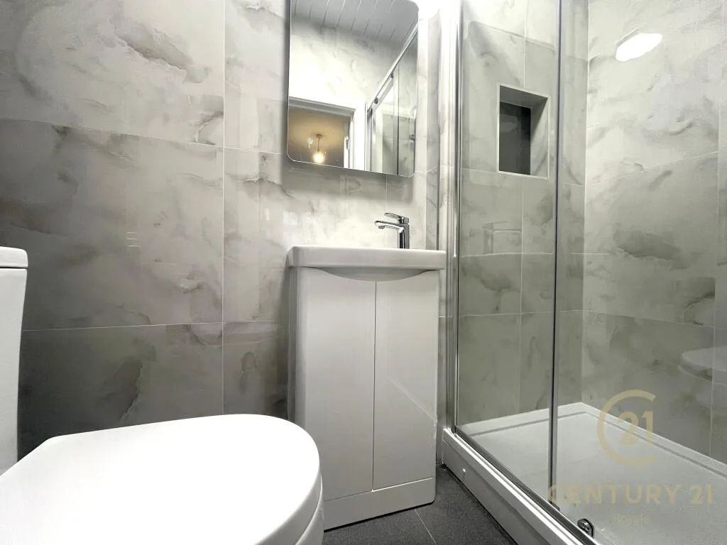 1 bedroom house share for rent