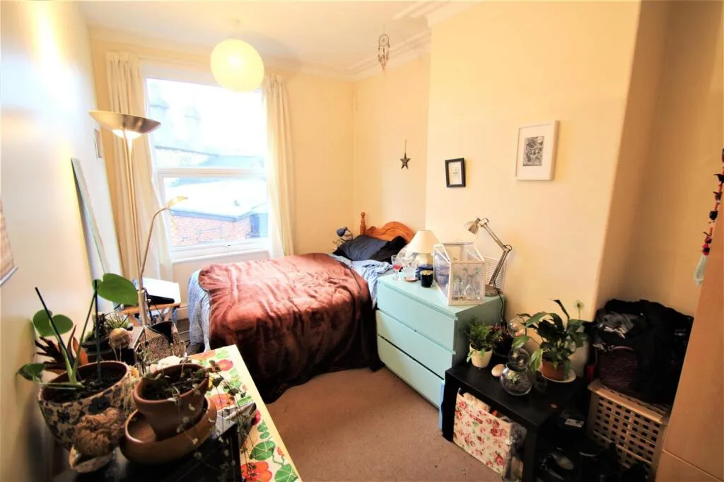 4 bedroom terraced house for rent