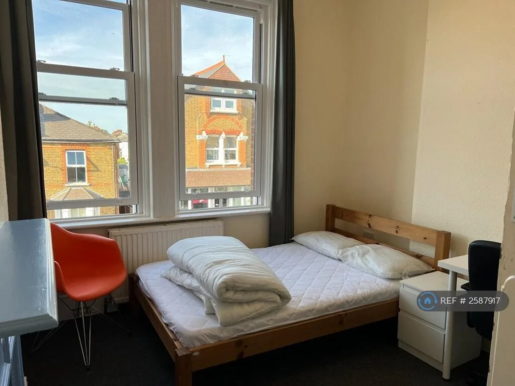 1 bedroom house share for rent