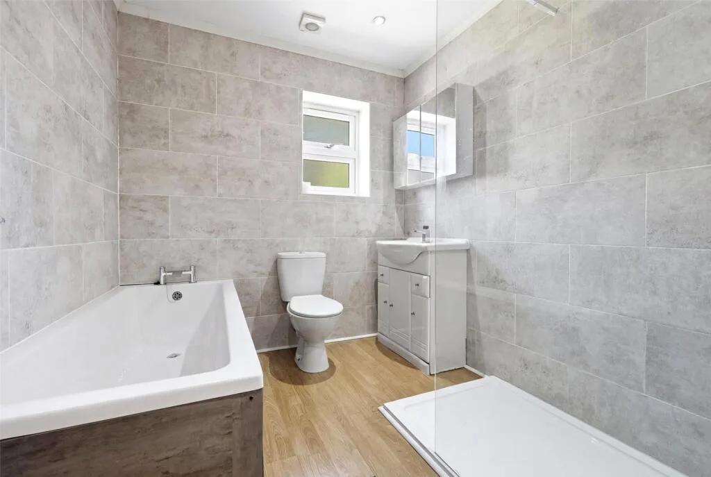 4 bedroom apartment for rent