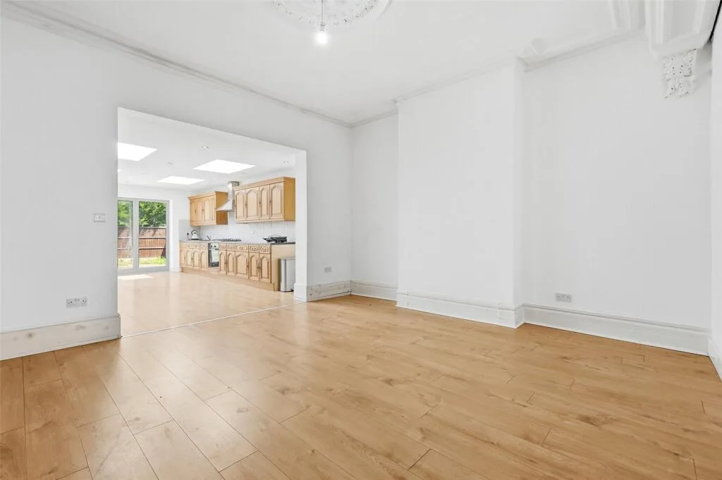 4 bedroom apartment for rent