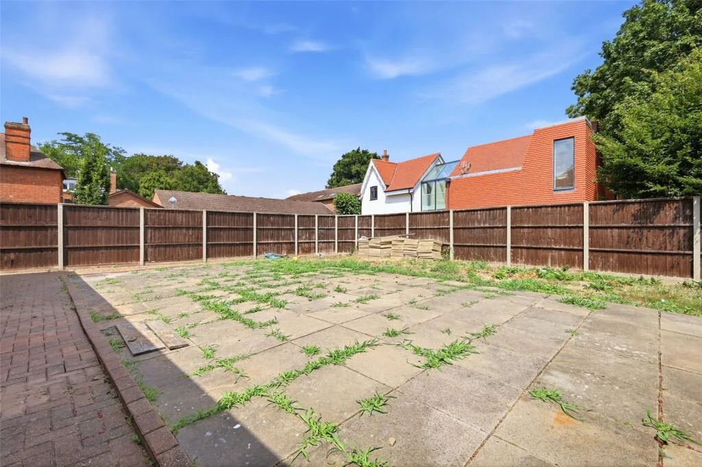 4 bedroom apartment for rent