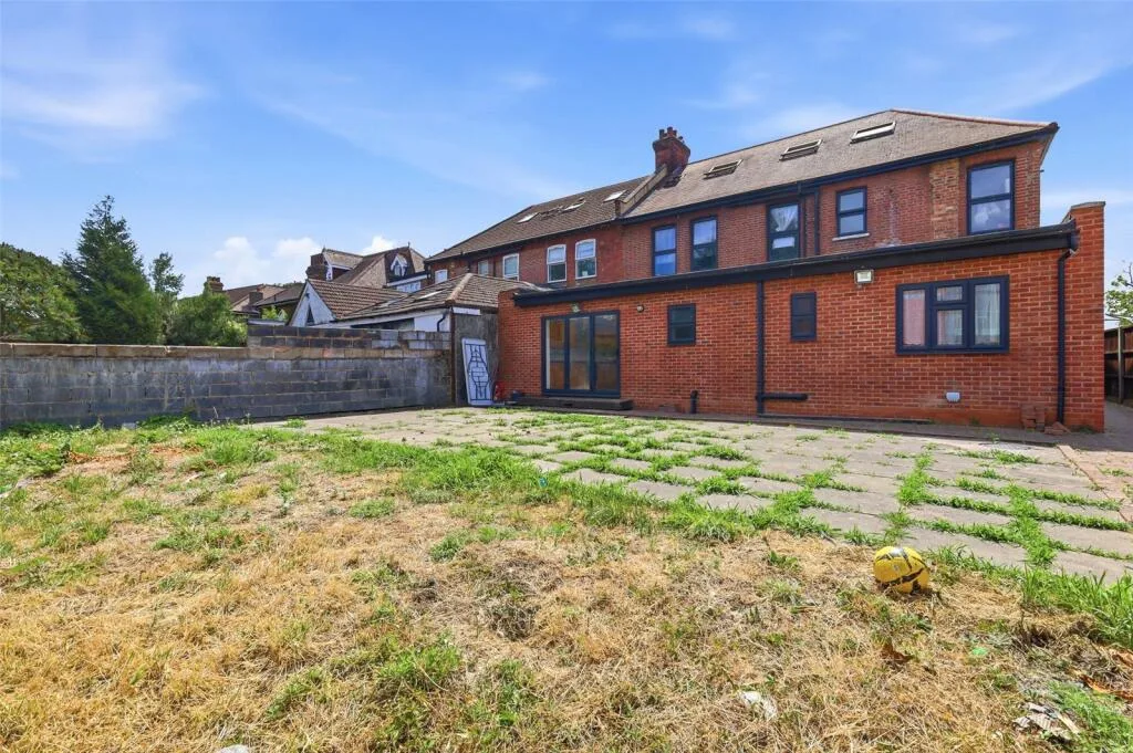 4 bedroom apartment for rent