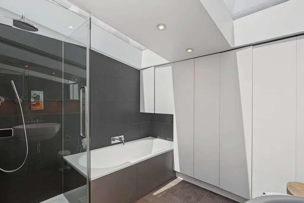 5 bedroom mews property for rent