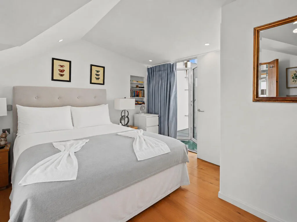 5 bedroom mews property for rent