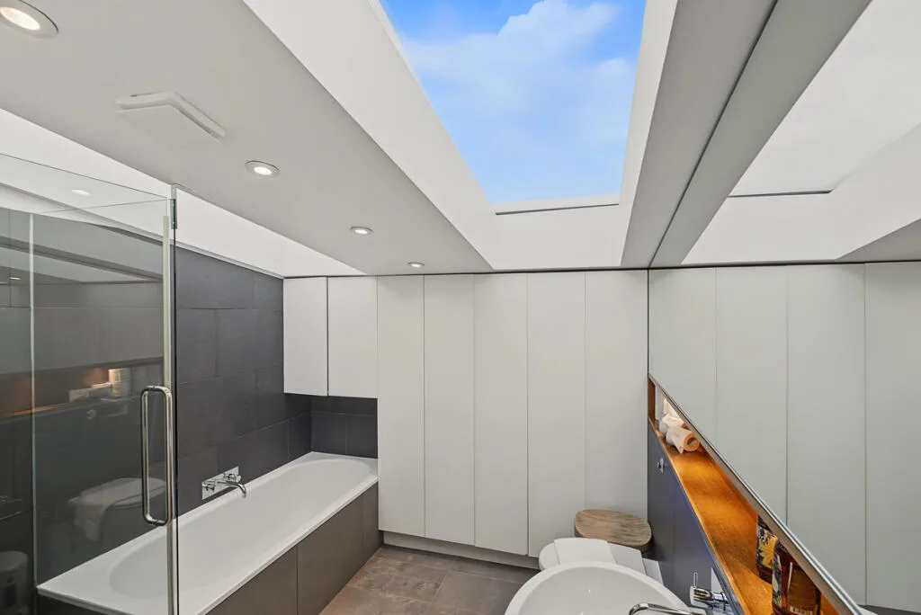 5 bedroom mews property for rent