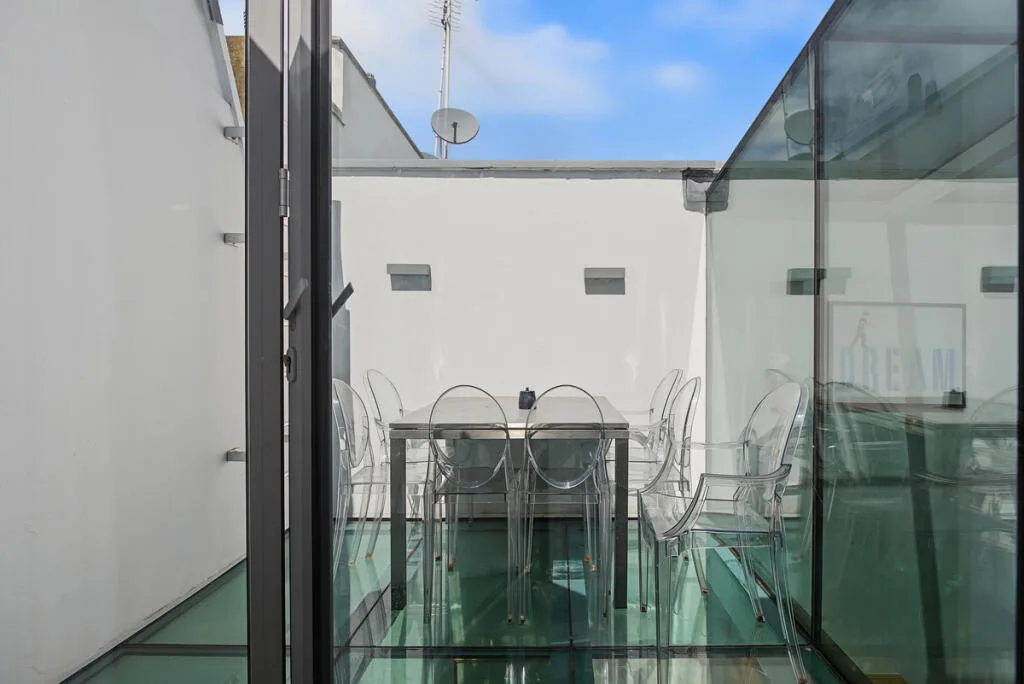 5 bedroom mews property for rent