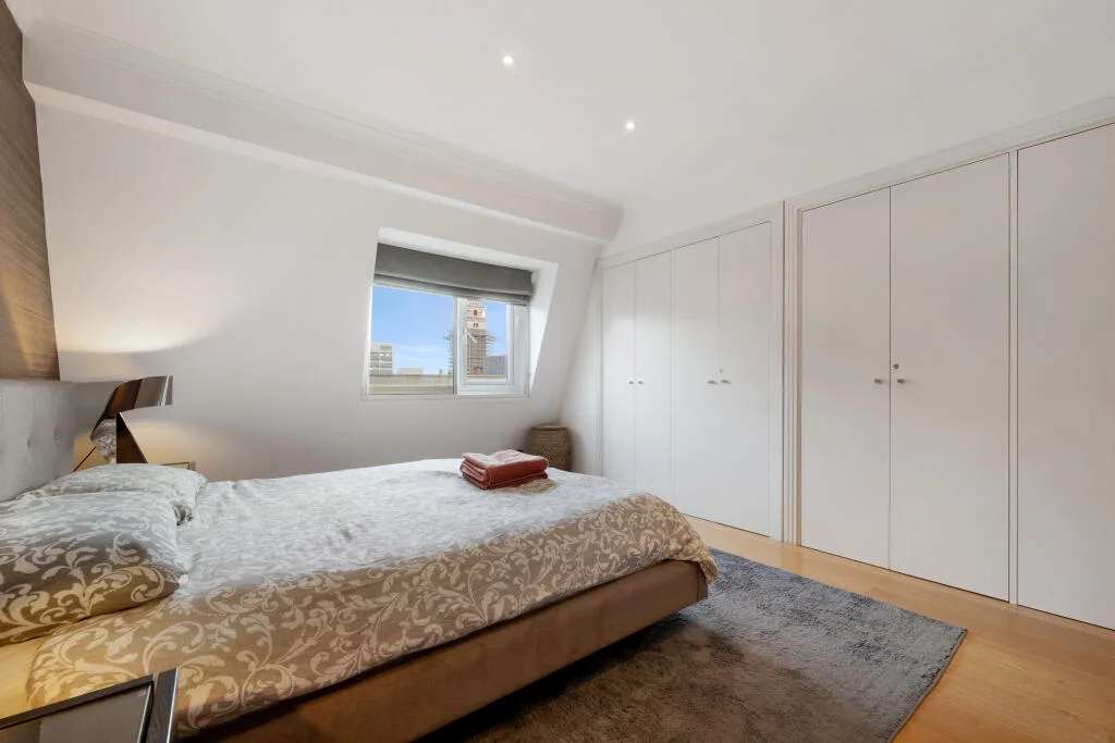 2 bedroom penthouse for rent