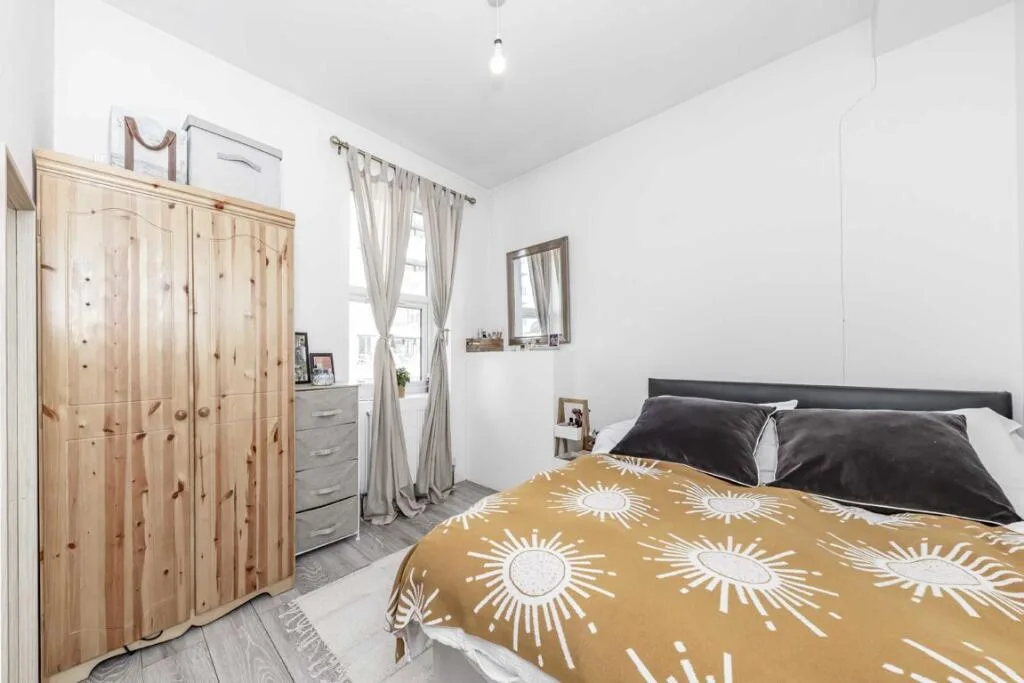 4 bedroom flat for rent