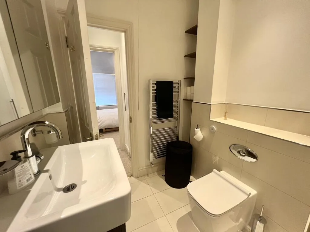 2 bedroom house for rent