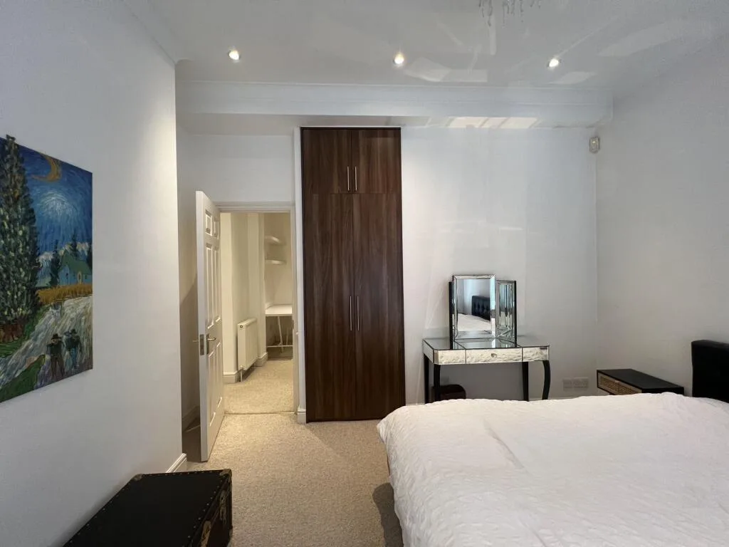 2 bedroom house for rent