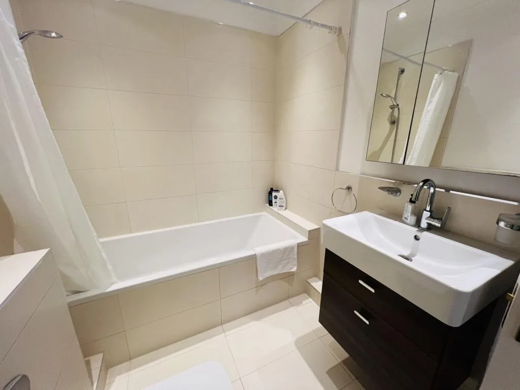 2 bedroom house for rent