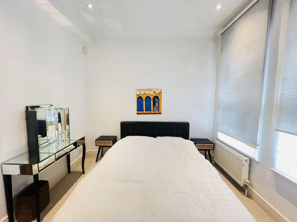 2 bedroom house for rent