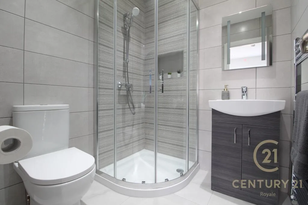 1 bedroom house share for rent