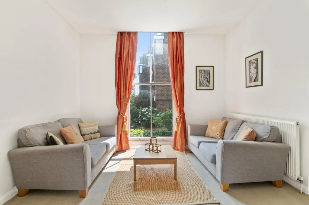 2 bedroom end of terrace house for rent