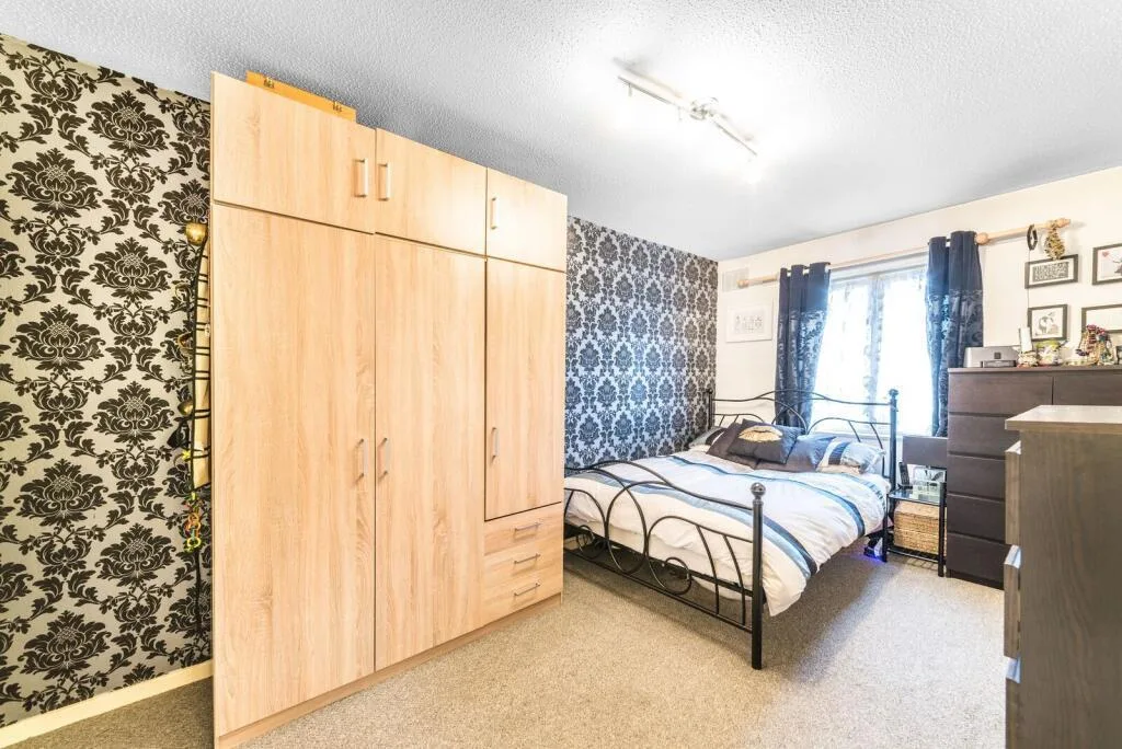 1 bedroom maisonette for rent