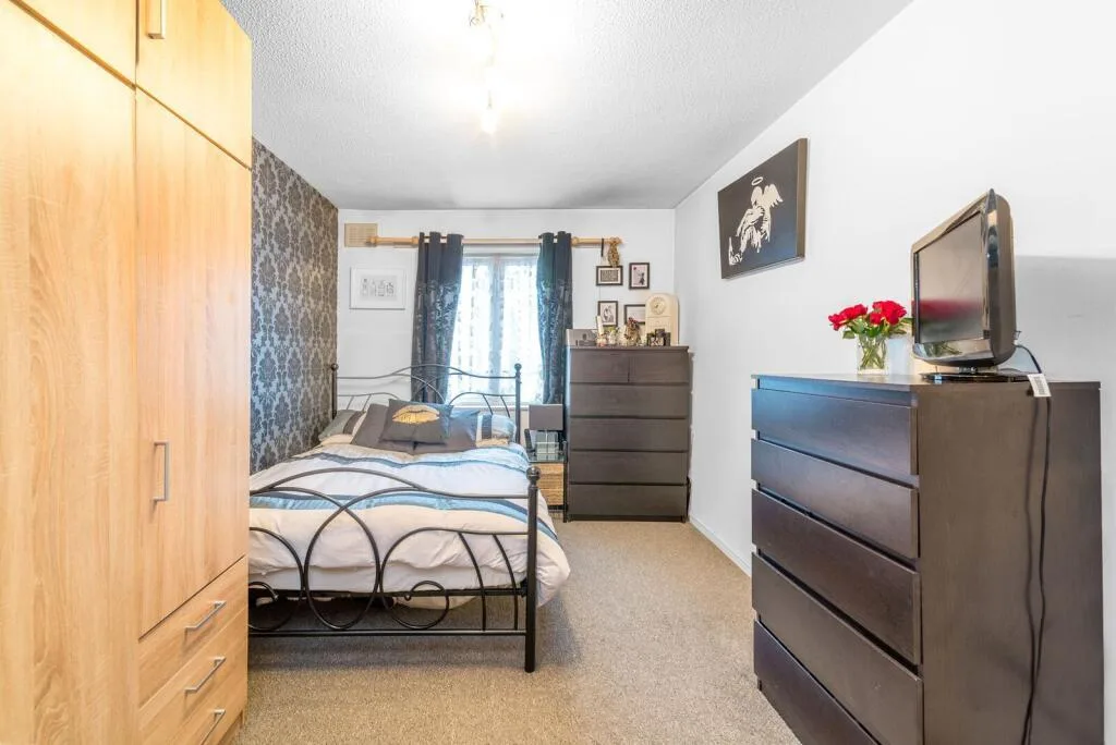 1 bedroom maisonette for rent