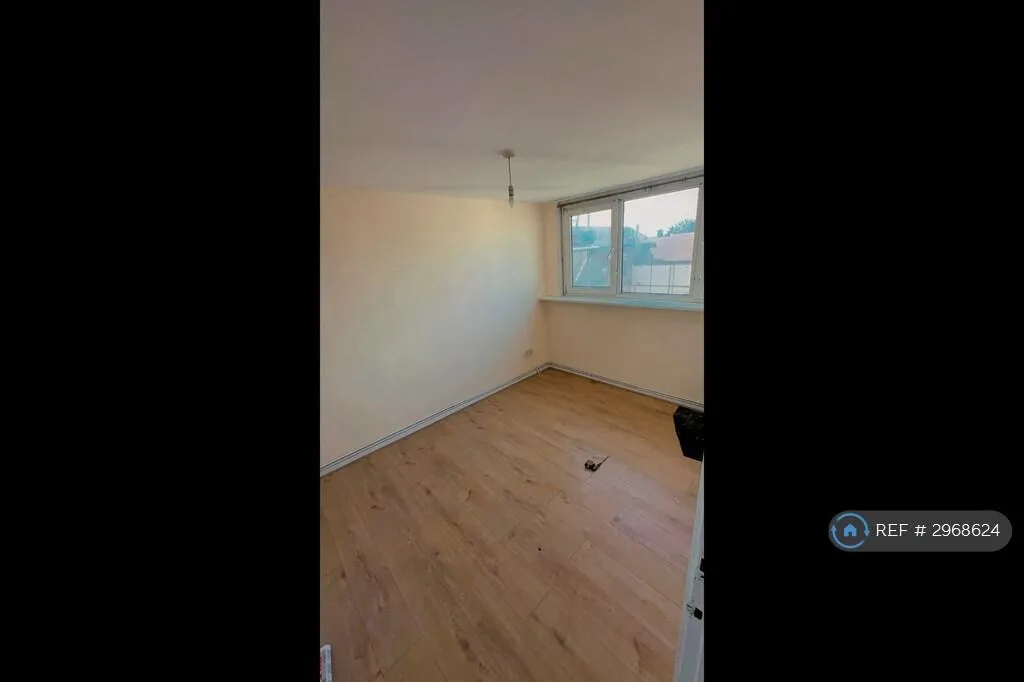 2 bedroom maisonette for rent