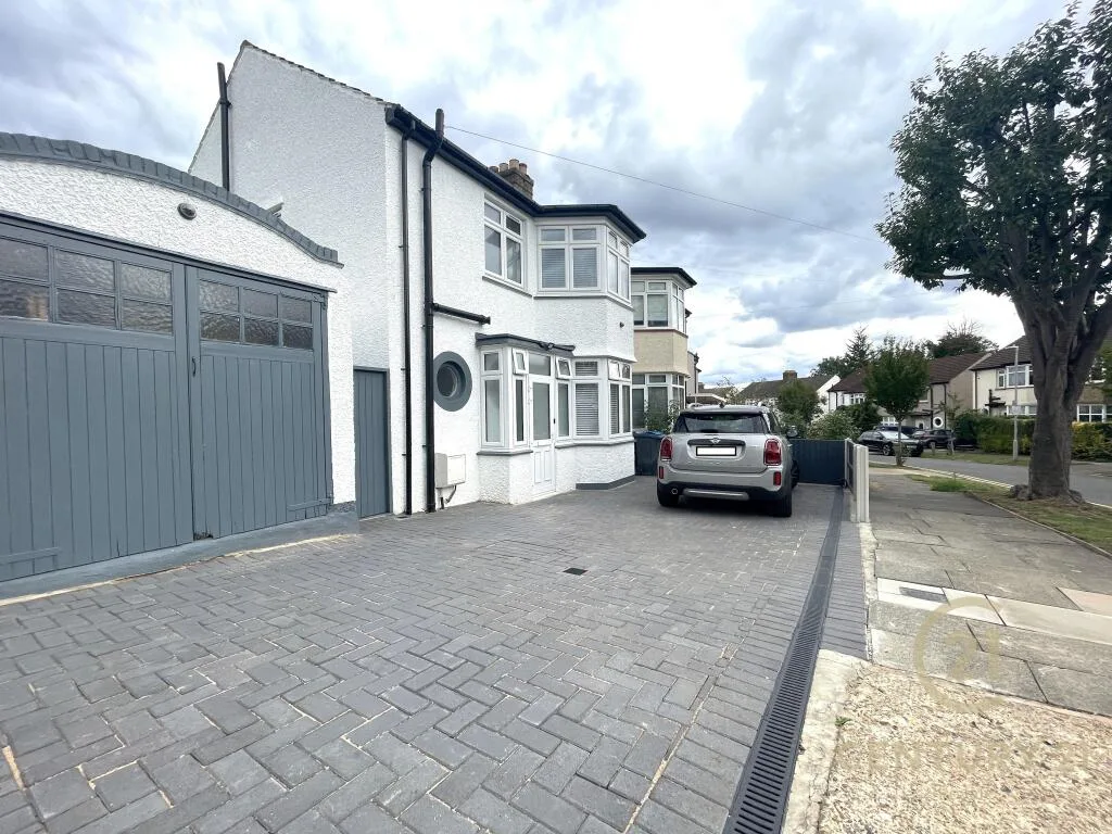 1 bedroom house share for rent