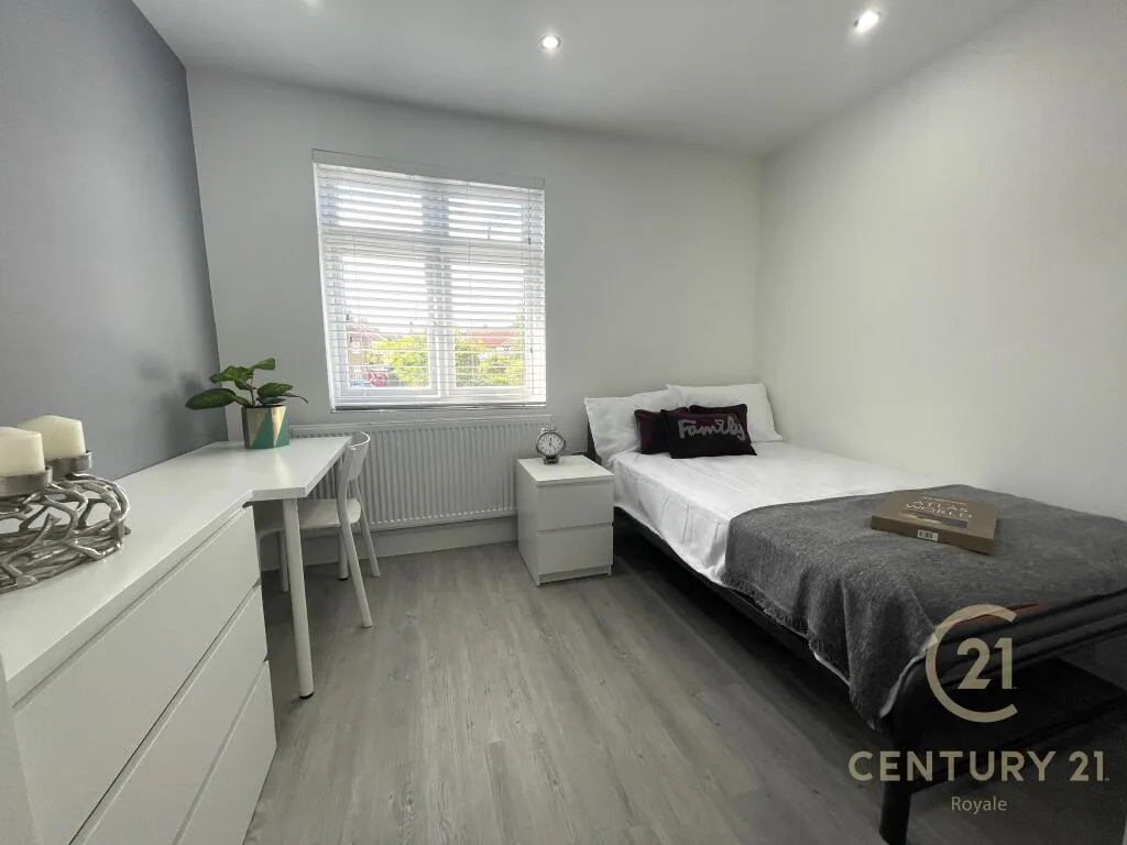 1 bedroom house share for rent