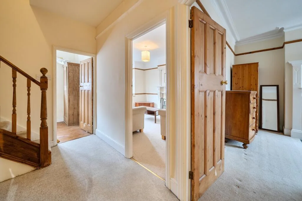 4 bedroom flat for rent