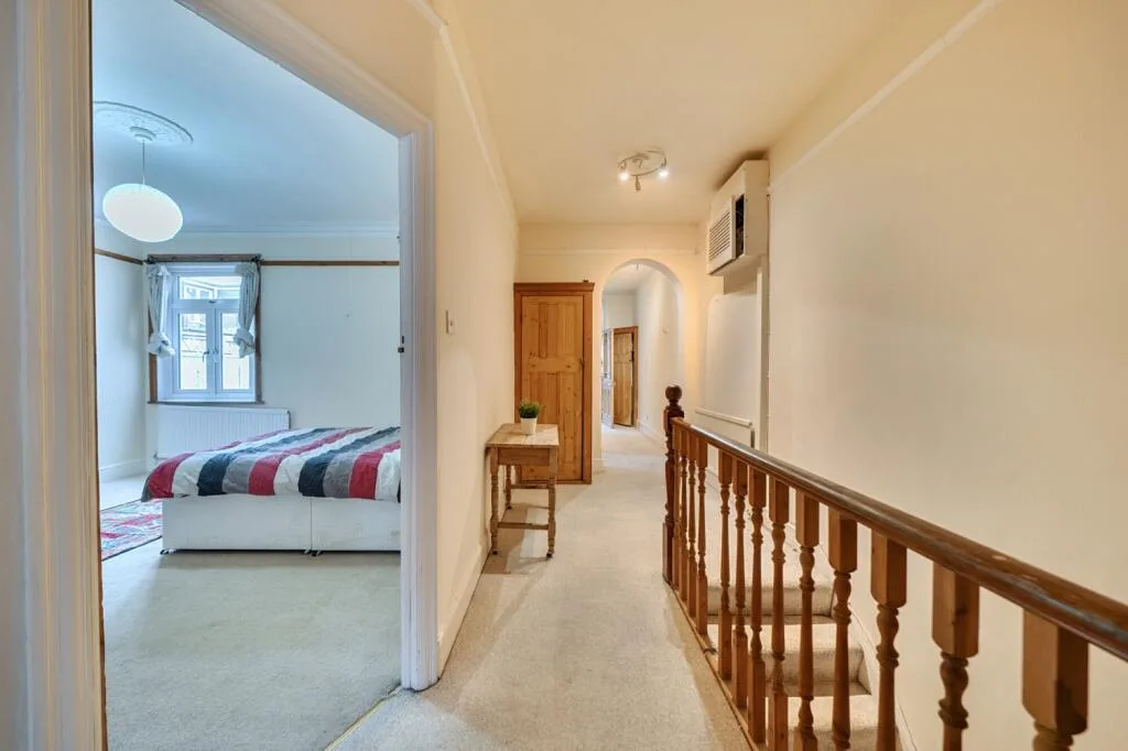 4 bedroom flat for rent