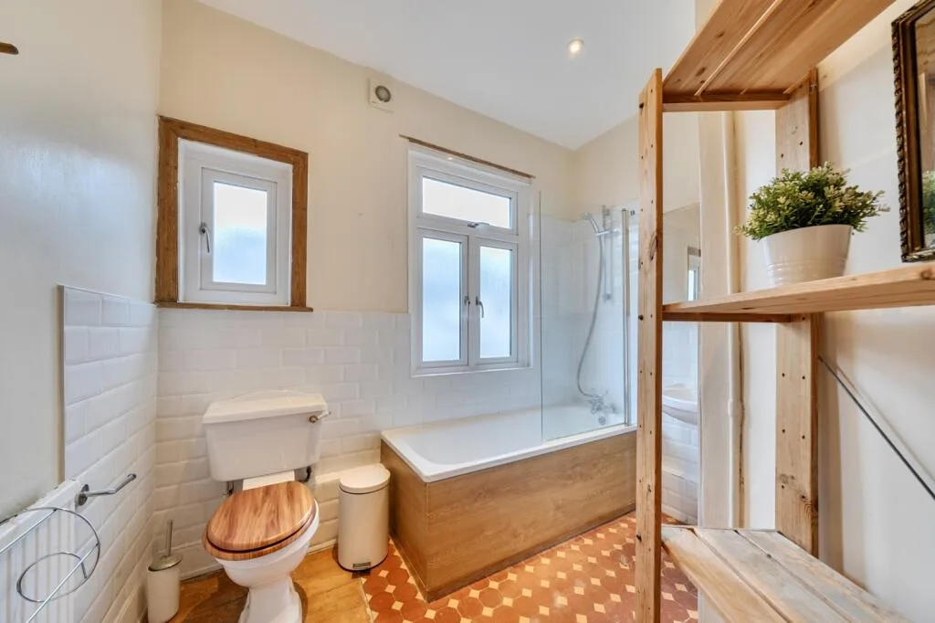 4 bedroom flat for rent