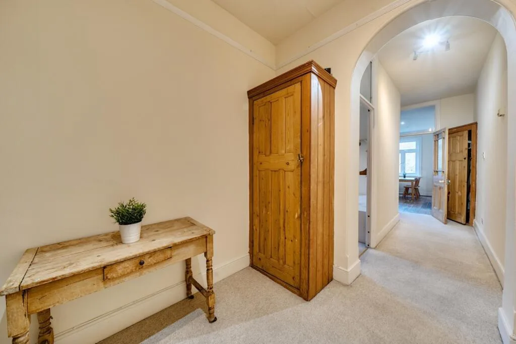 4 bedroom flat for rent