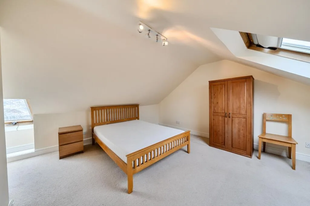 4 bedroom flat for rent