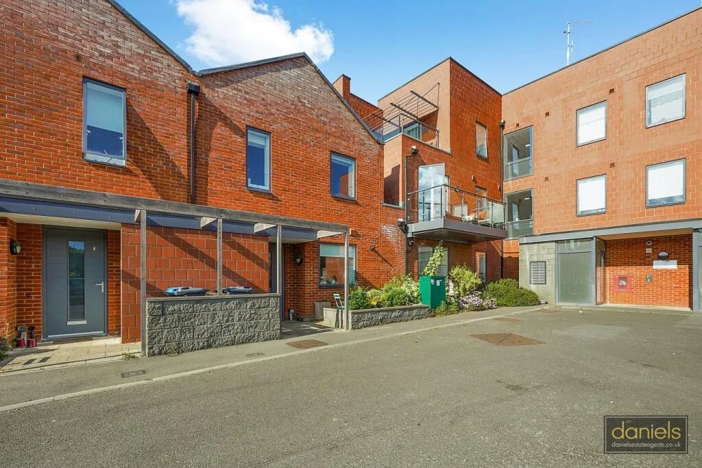 3 bedroom terraced house for rent