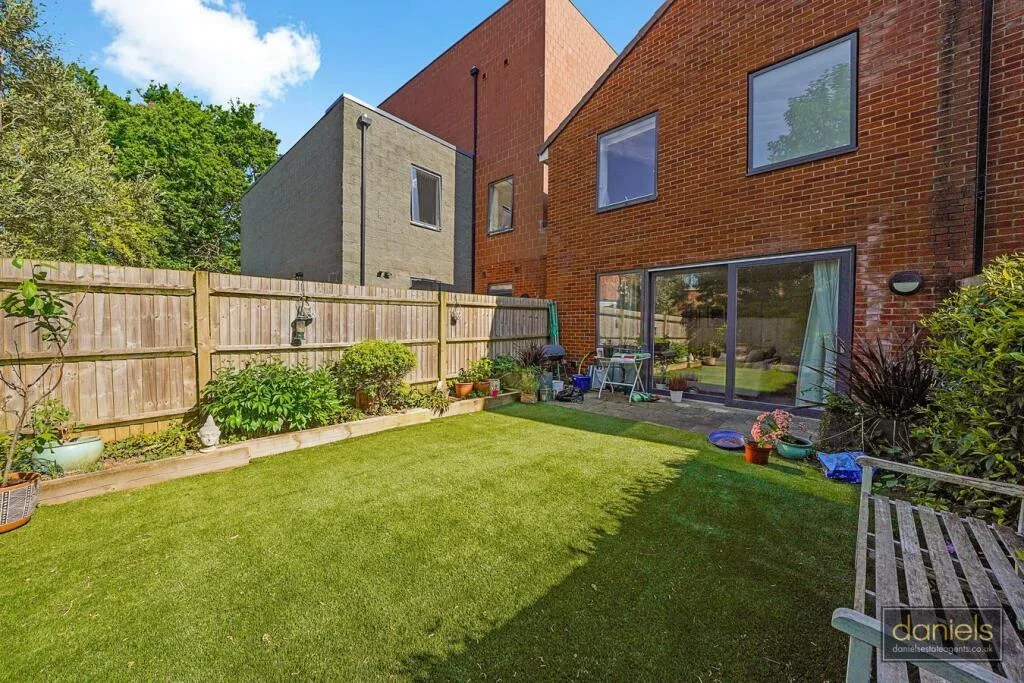 3 bedroom terraced house for rent