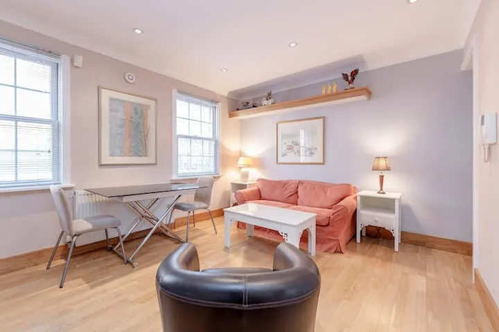 1 bedroom town house for rent