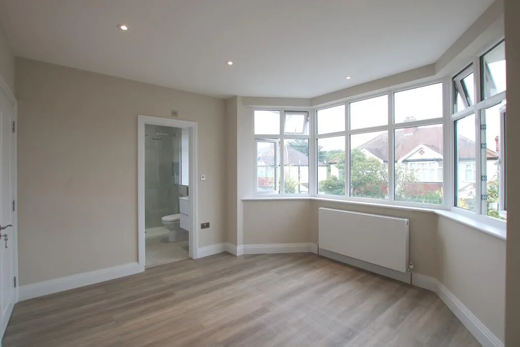 2 bedroom flat share for rent