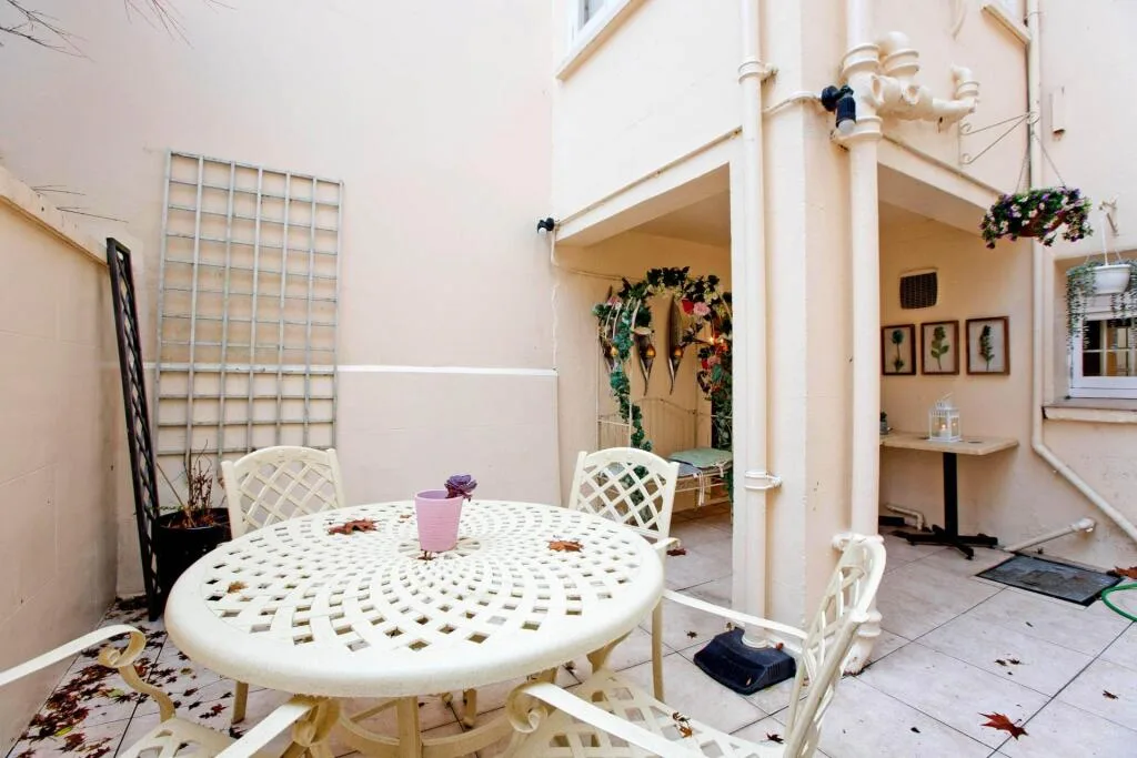 4 bedroom semi-detached house for rent
