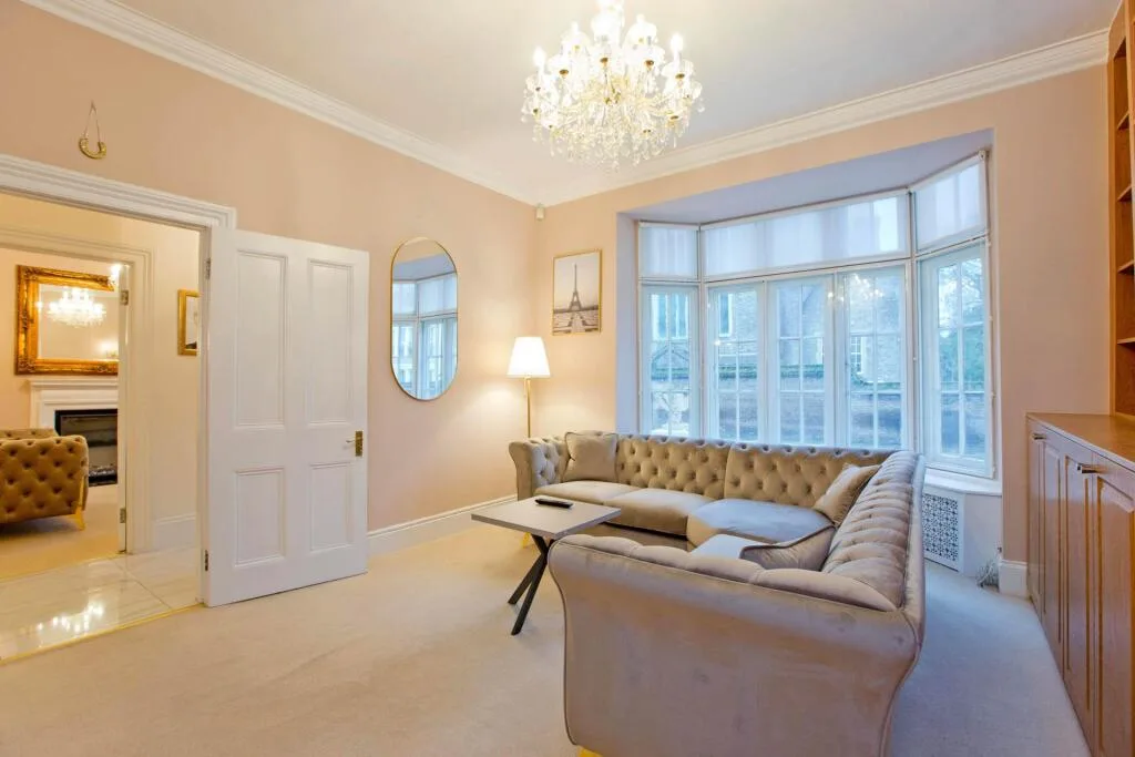 4 bedroom semi-detached house for rent