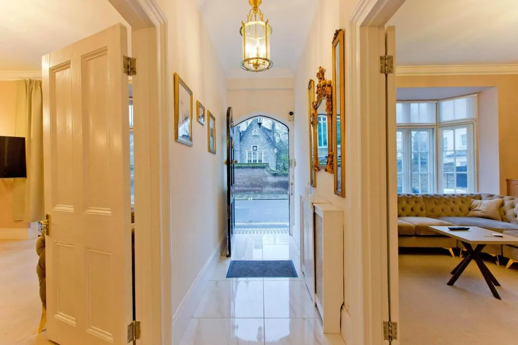 4 bedroom semi-detached house for rent