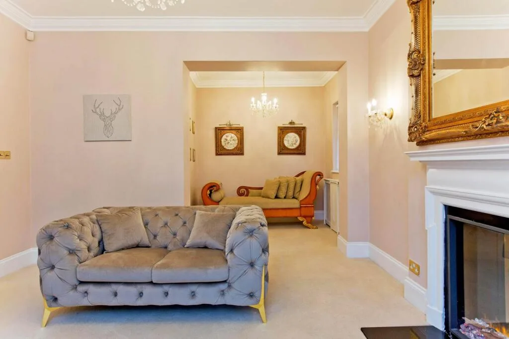 4 bedroom semi-detached house for rent