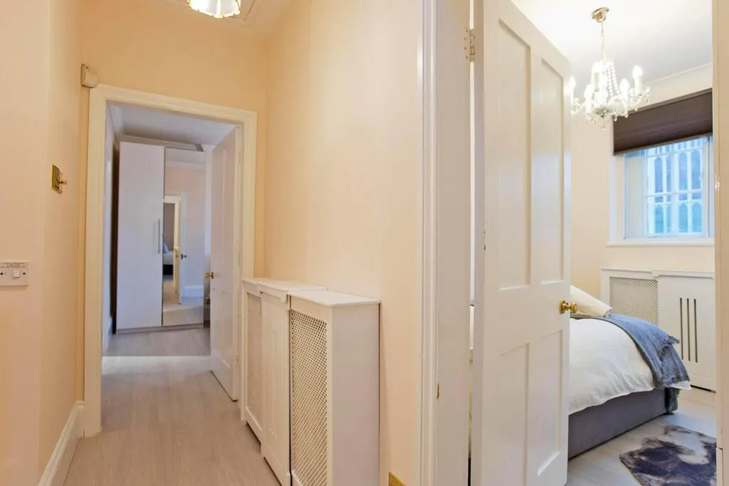 4 bedroom semi-detached house for rent