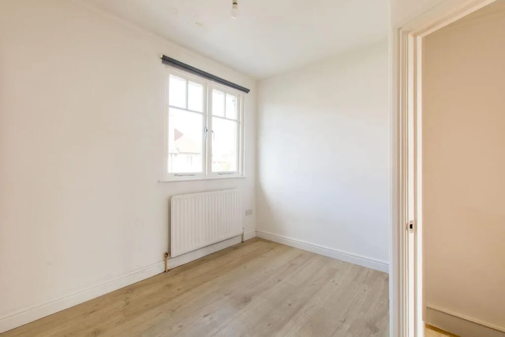 2 bedroom house for rent