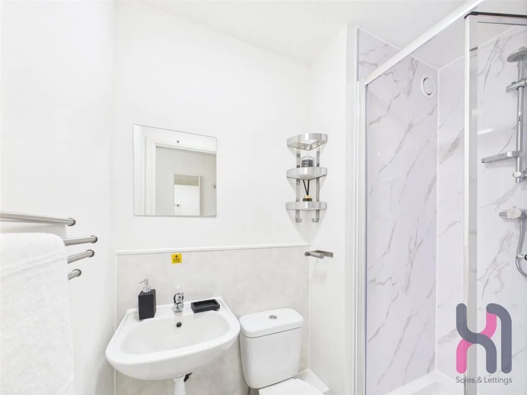 1 bedroom private hall for rent